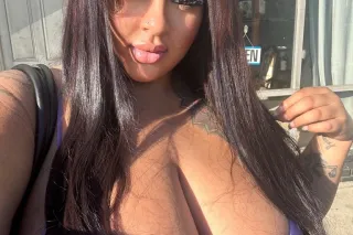 visiting ABQ 🍑Busty, Curvy, Huge Ass 🇨🇺Latina BBW Content Creator 🍑 - Image 5